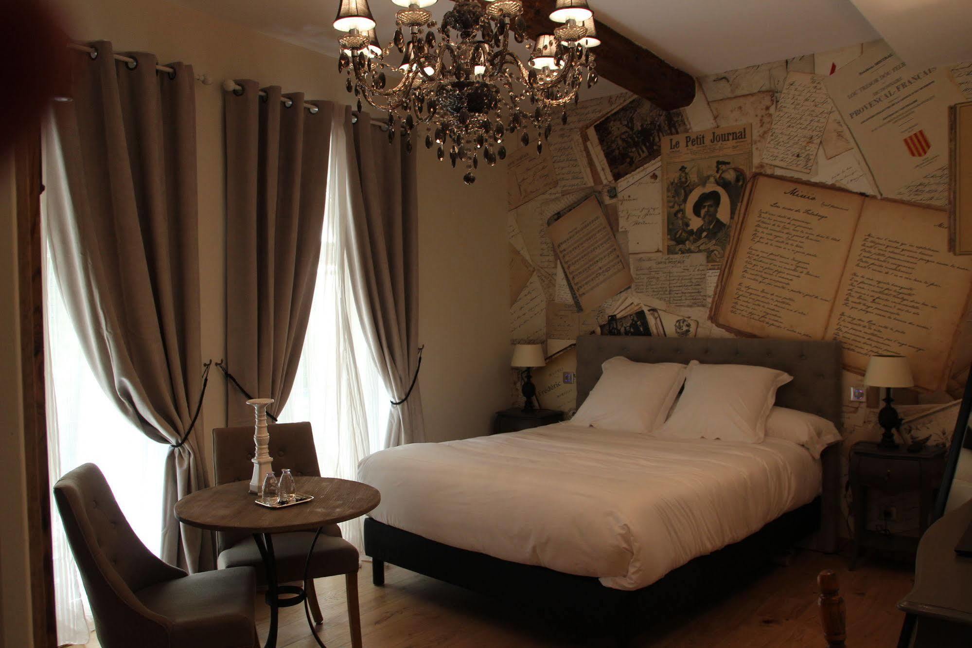 Saint-Rémy-de-Provence Maison D'Hotes Les Varietes المظهر الخارجي الصورة